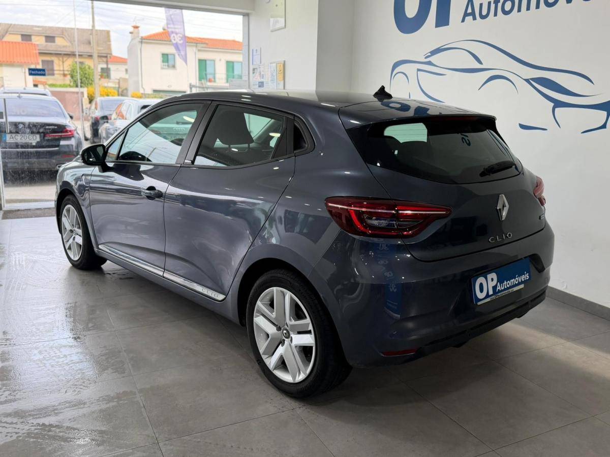 renault-clio-2021-hibrido-a-gasolina-1598cc