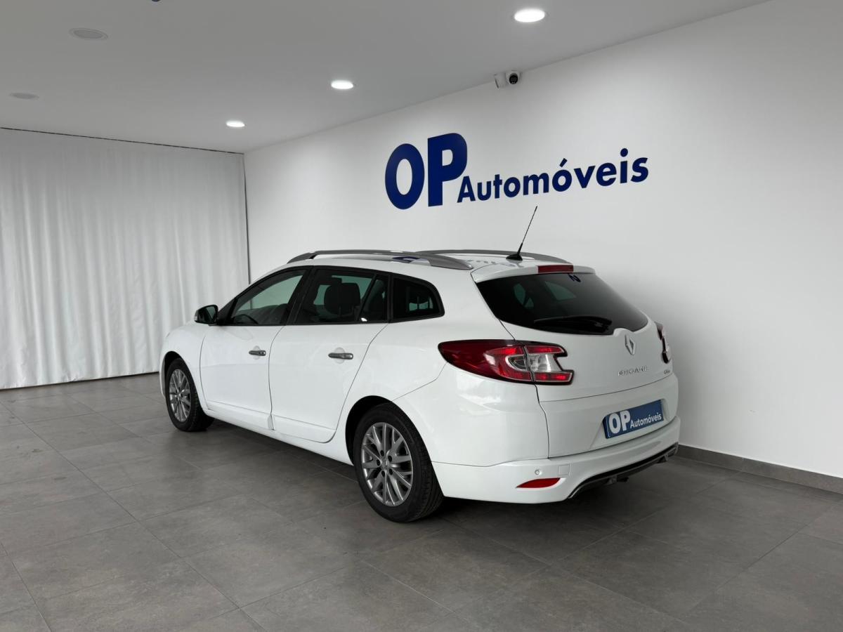 renault-megane-sport-tourer-2013-diesel-1461cc
