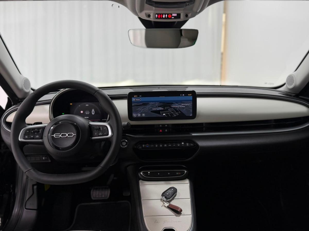 fiat-600-2025-gasolina-1199cc