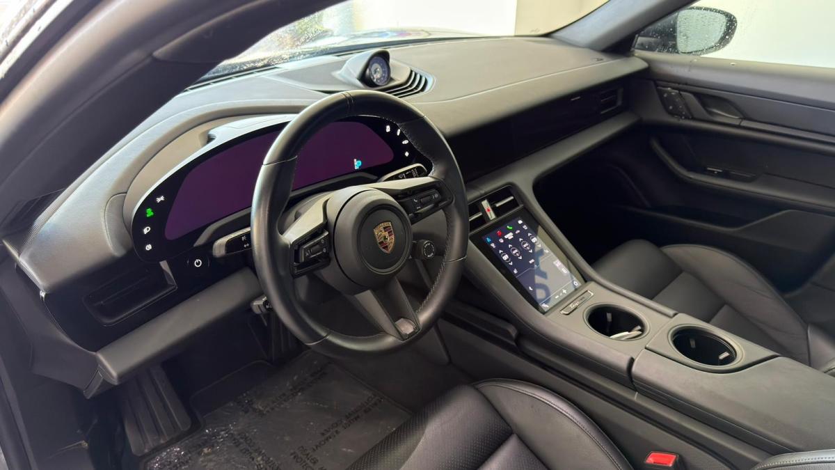 porsche-taycan-2022-eletrico-500cc