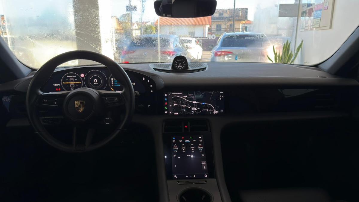 porsche-taycan-2022-eletrico-500cc