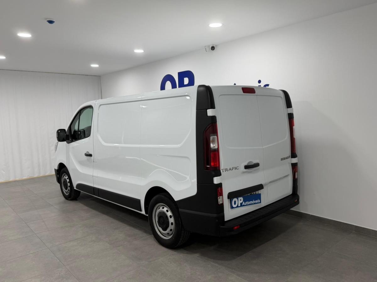renault-trafic-2024-diesel-1997cc