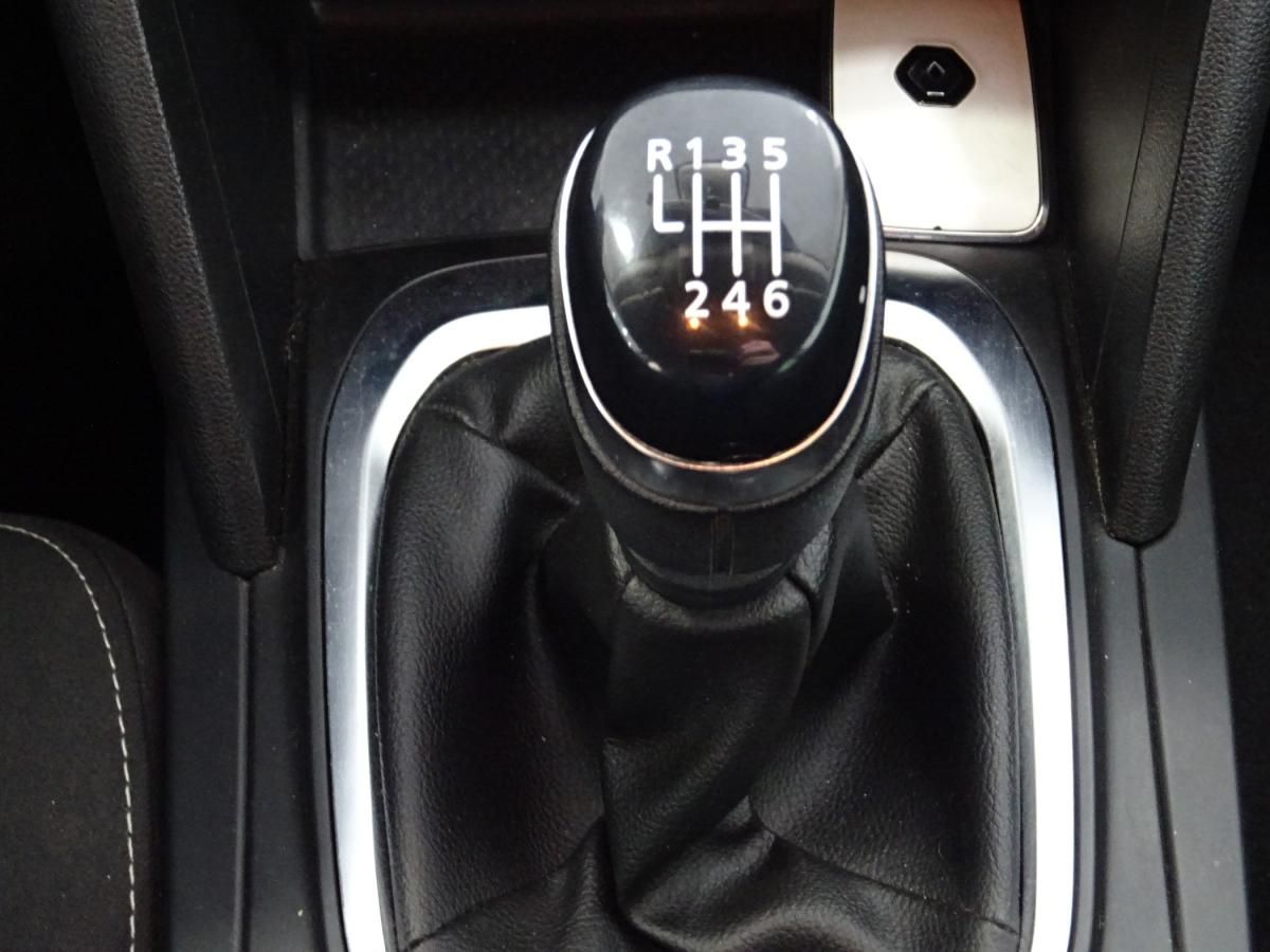 renault-megane-sport-tourer-2020-diesel-1461cc