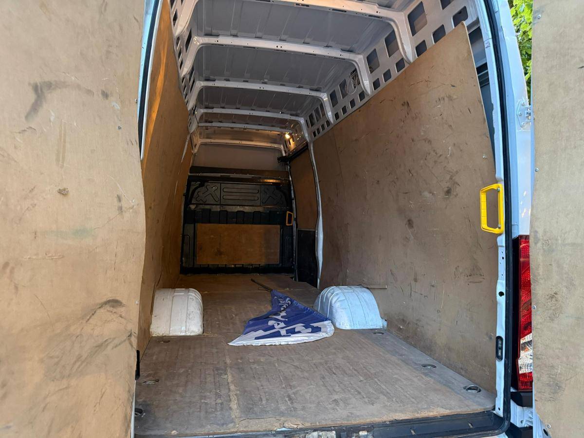 iveco-daily-2023-diesel-2287cc