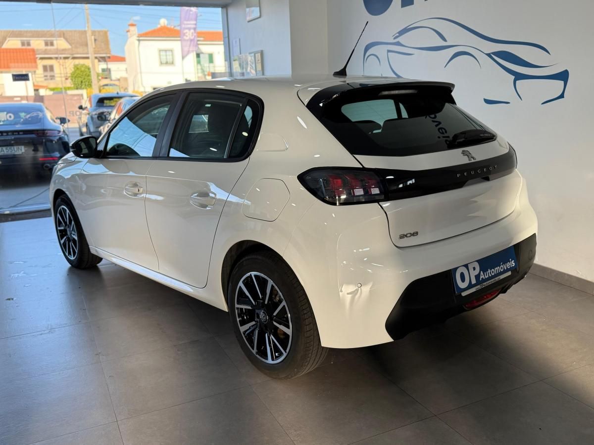 peugeot-208-2023-diesel-1499cc