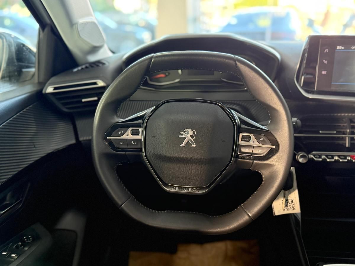 peugeot-208-2023-diesel-1499cc