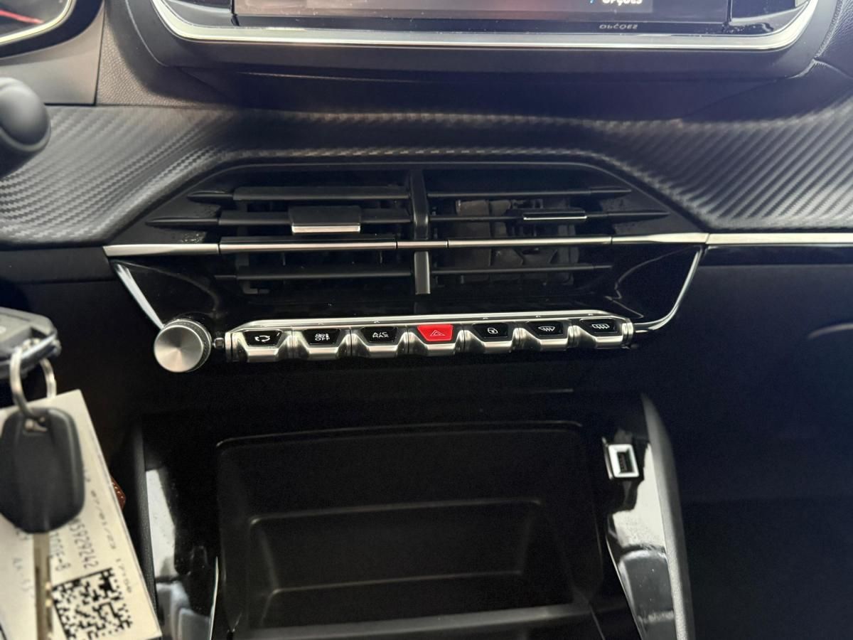 peugeot-208-2023-diesel-1499cc