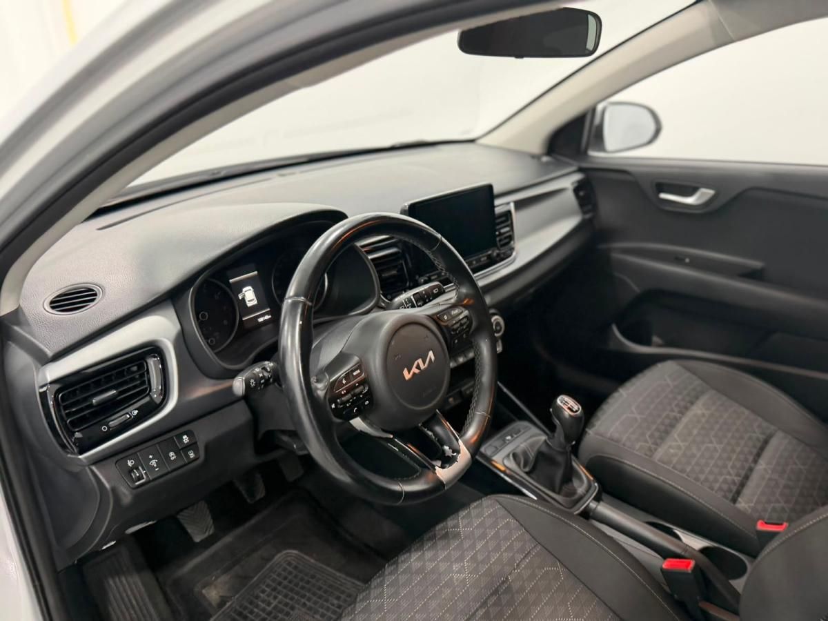 kia-rio-2022-gasolina-998cc
