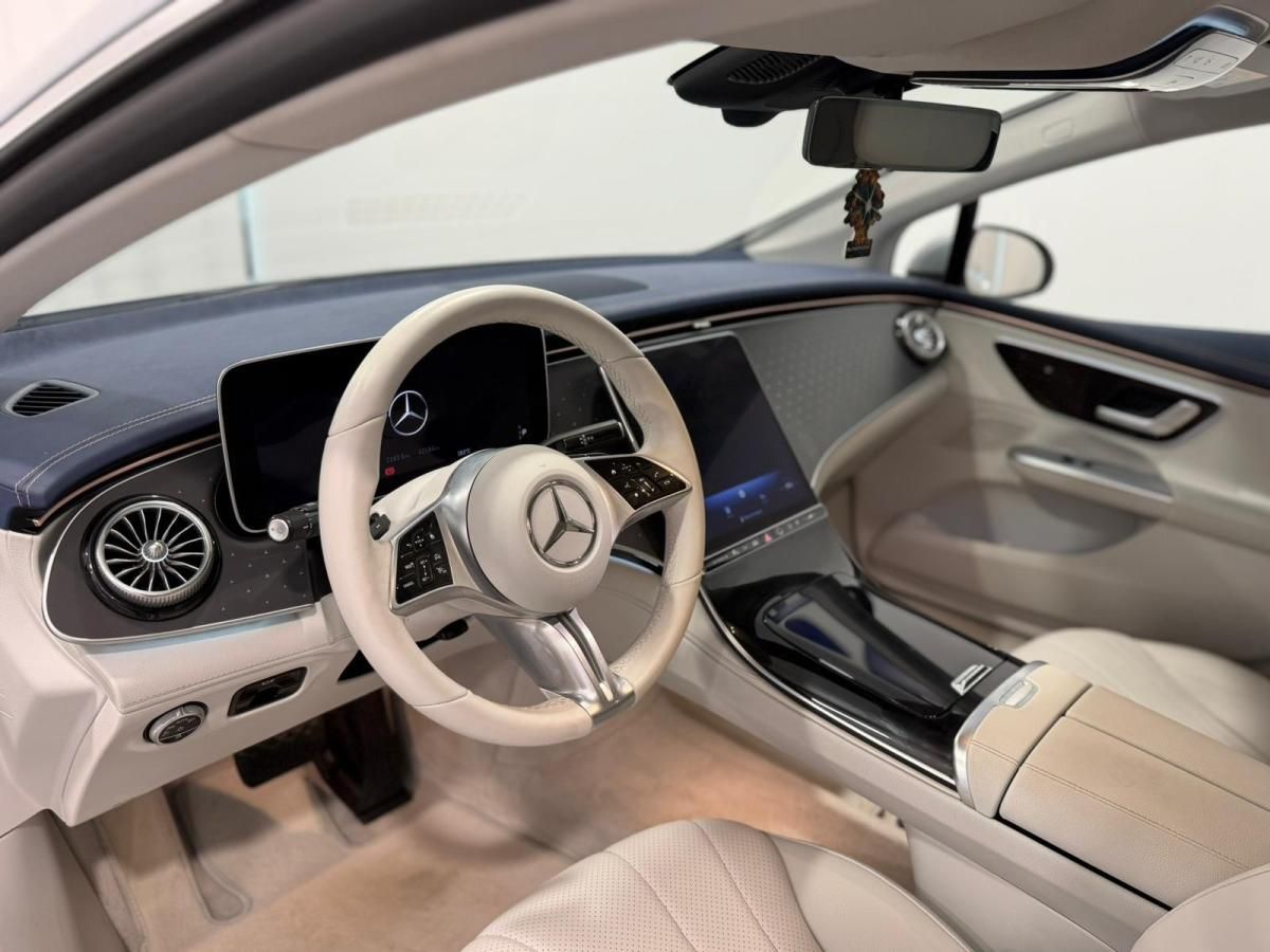 mercedes-benz-eqe-2023-eletrico-500cc