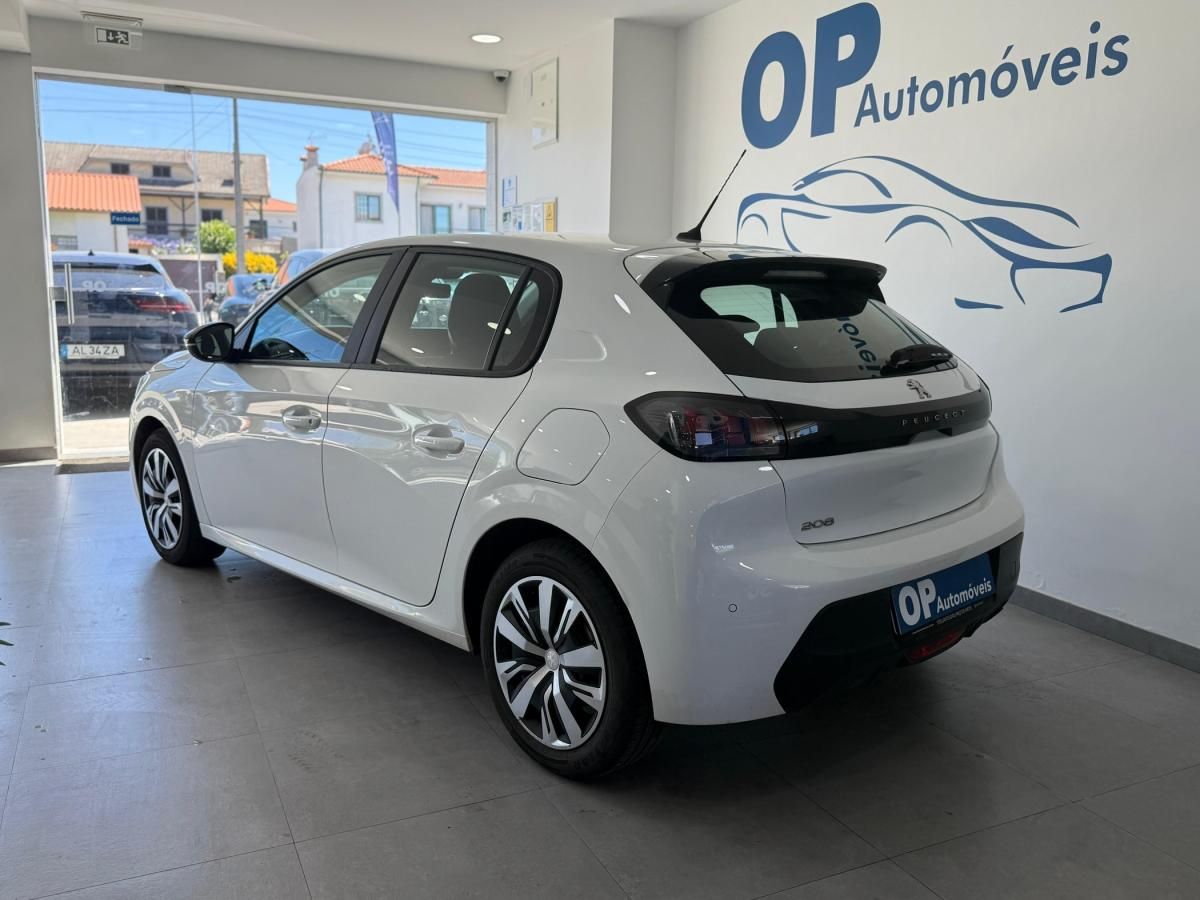 peugeot-208-2023-diesel-1499cc