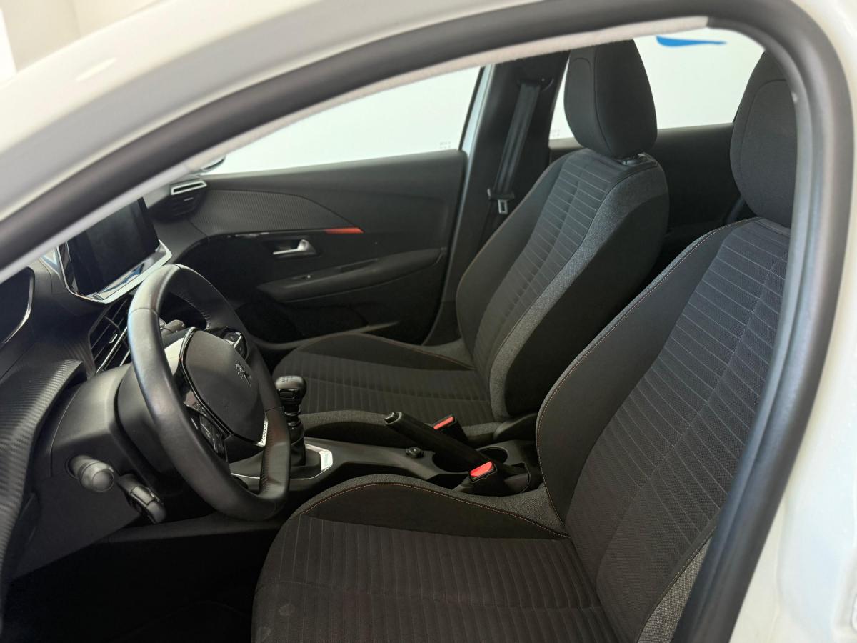 peugeot-208-2023-diesel-1499cc
