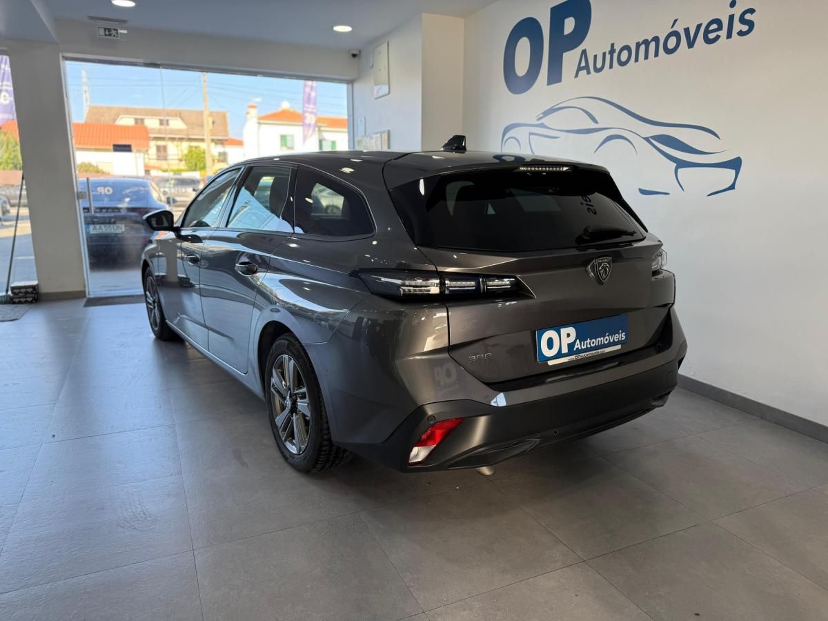 peugeot-308-sw-2022-diesel-1499cc