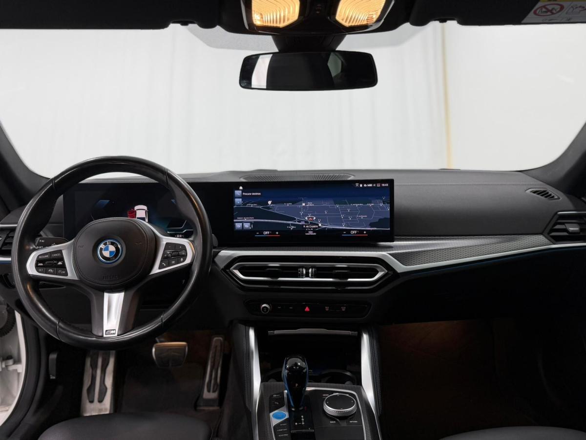 bmw-i4-2022-eletrico-500cc