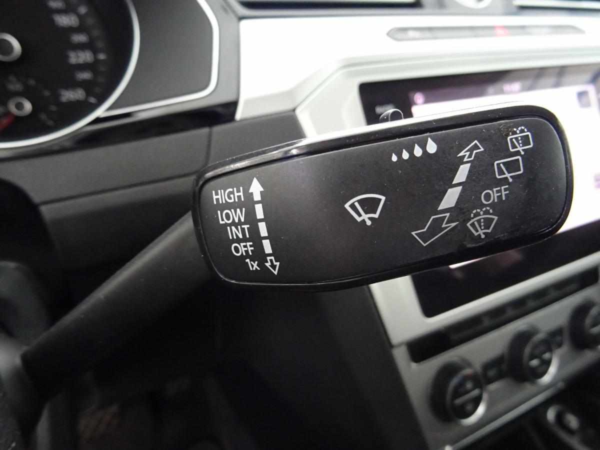 volkswagen-passat-variant-2019-diesel-1598cc