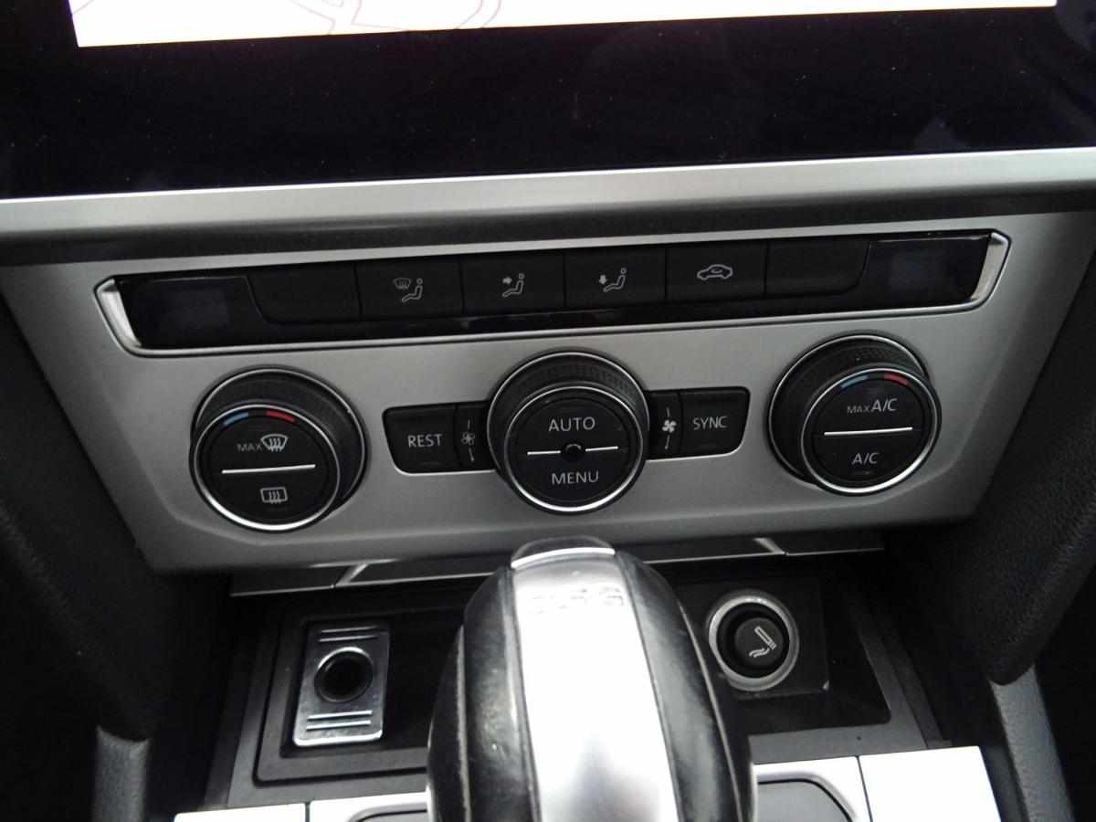 volkswagen-passat-variant-2019-diesel-1598cc