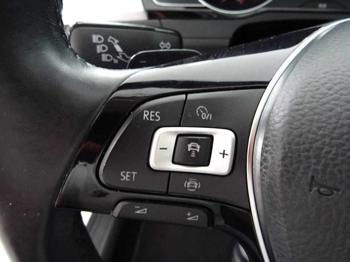 volkswagen-passat-variant-2019-diesel-1598cc