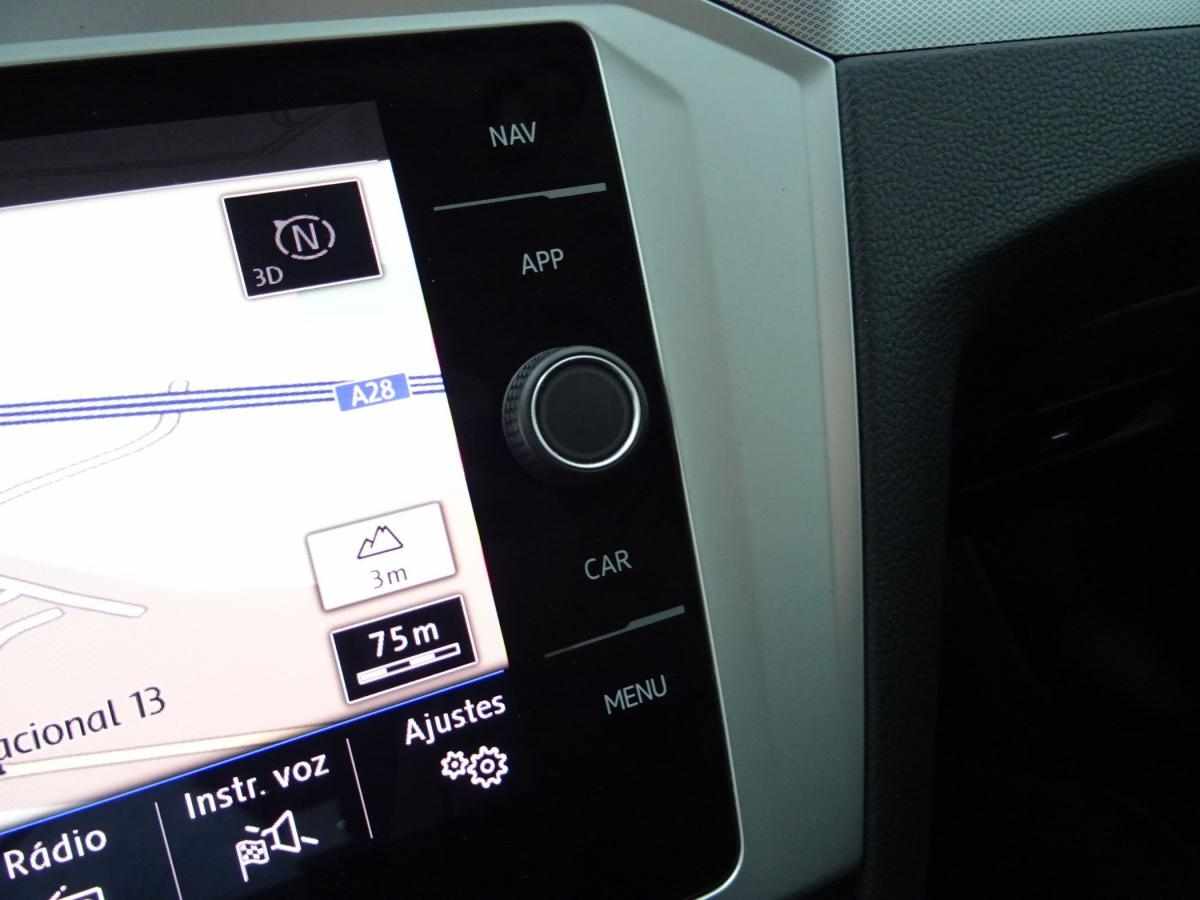 volkswagen-passat-variant-2019-diesel-1598cc