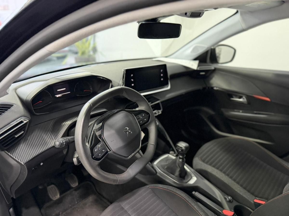 peugeot-208-2023-gasolina-1199cc