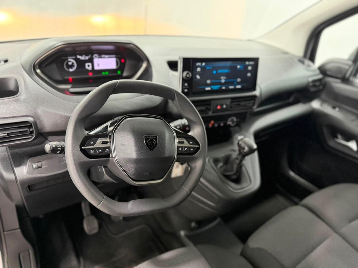 peugeot-partner-2025-diesel-1499cc