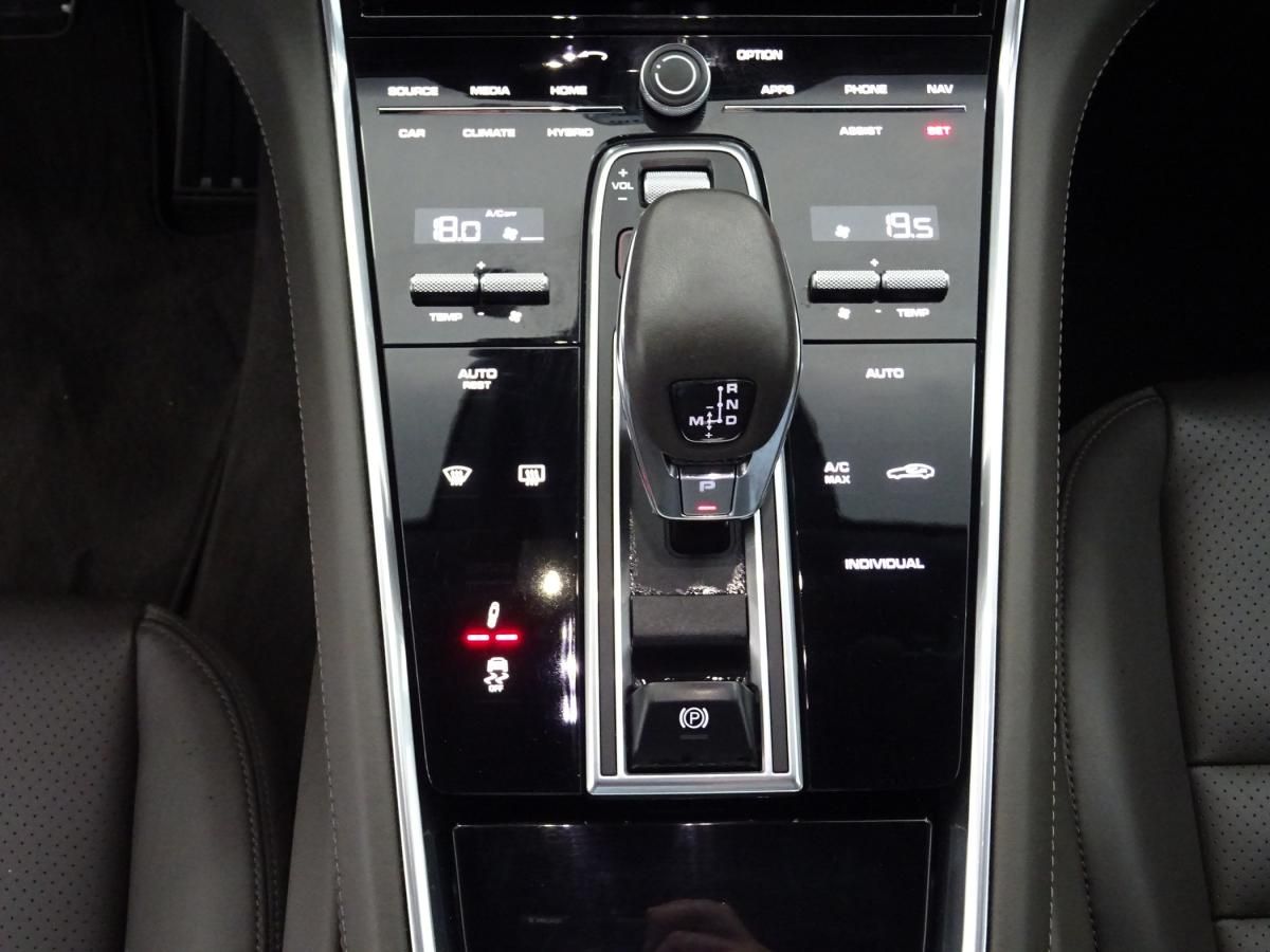porsche-panamera-2020-hibrido-a-gasolina-2894cc