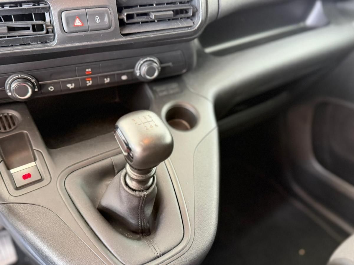 opel-combo-2023-diesel-1499cc