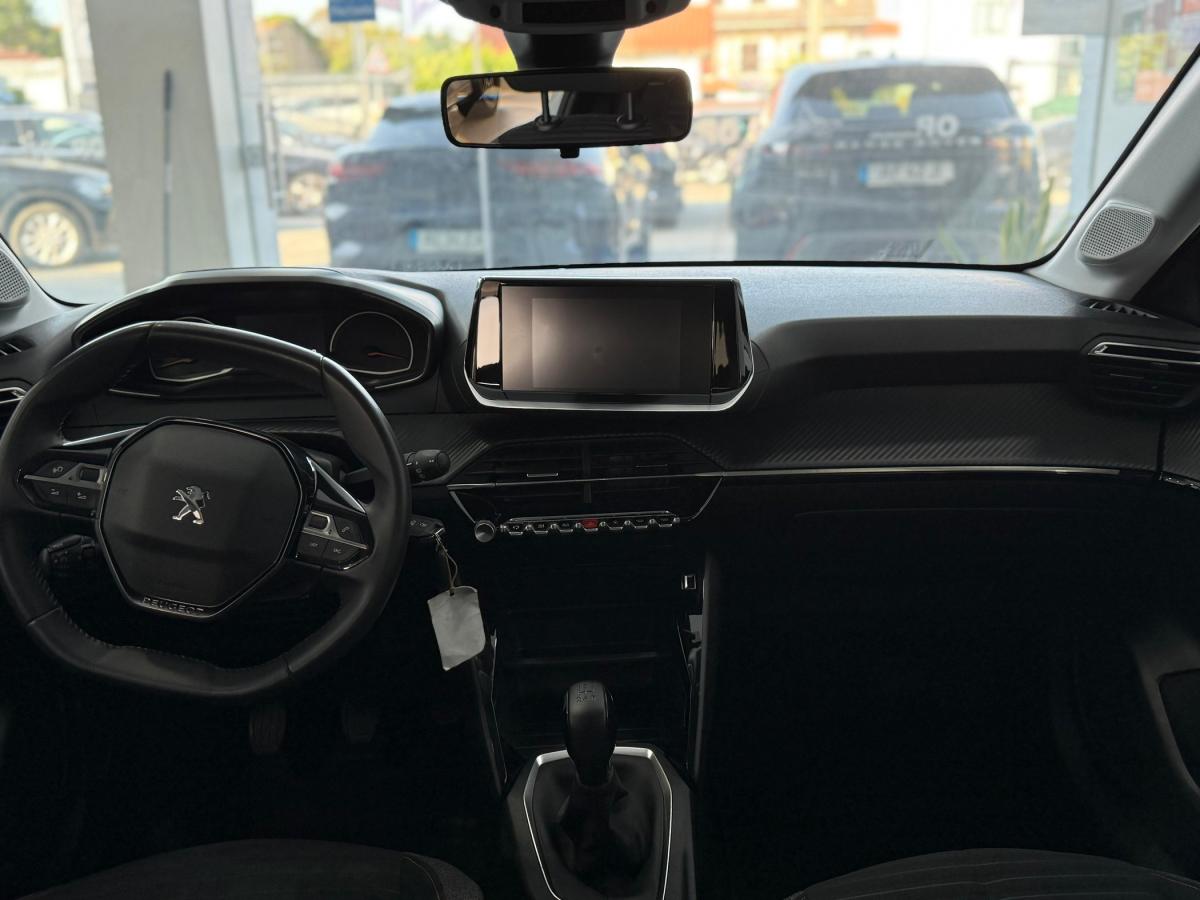 peugeot-208-2021-gasolina-1199cc