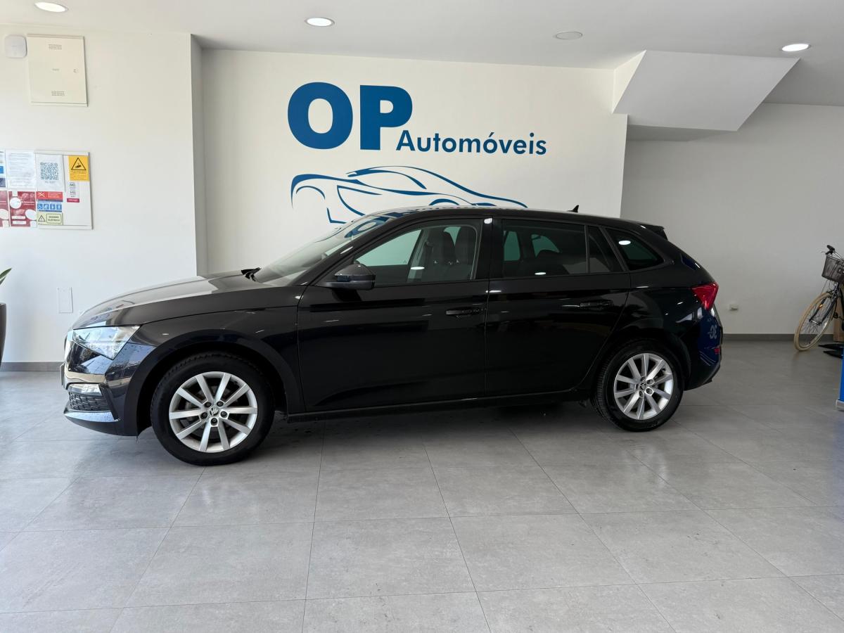 skoda-scala-2022-gasolina-999cc