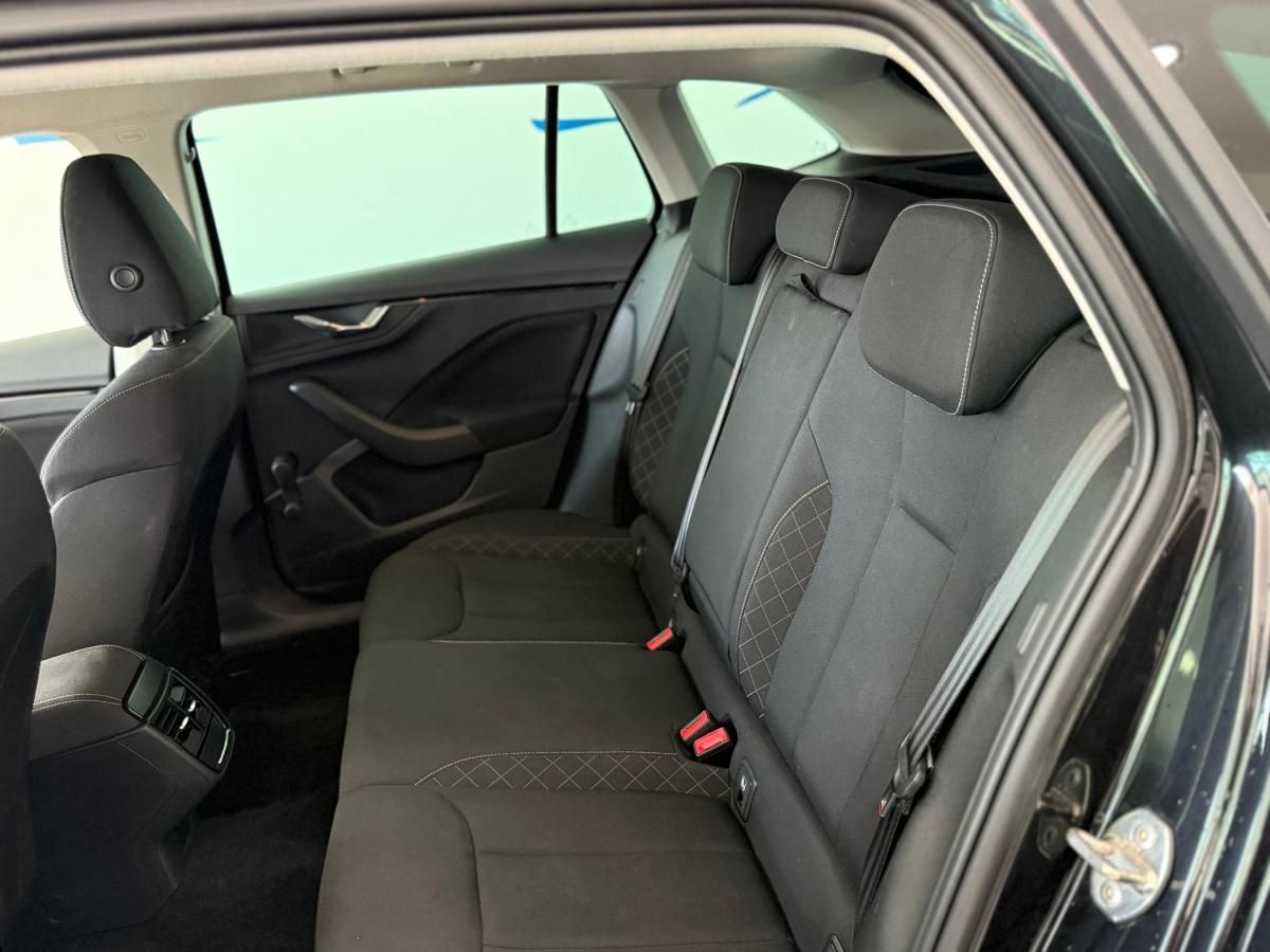 skoda-scala-2022-gasolina-999cc