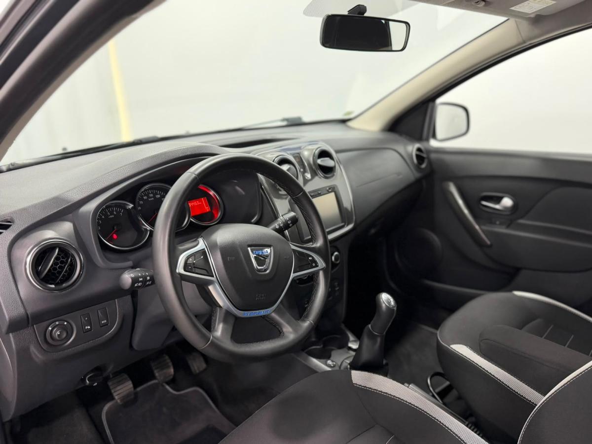 dacia-sandero-2019-gasolina-898cc