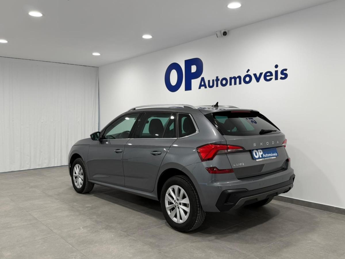 skoda-kamiq-2024-gasolina-999cc
