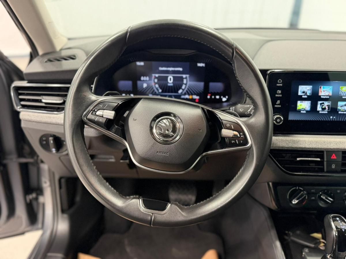 skoda-kamiq-2024-gasolina-999cc