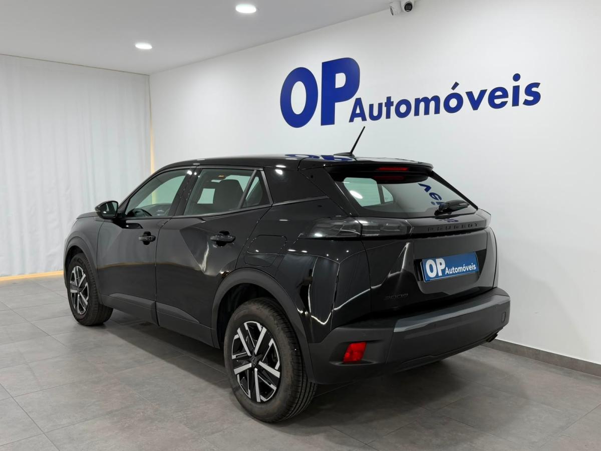peugeot-2008-2023-gasolina-1199cc