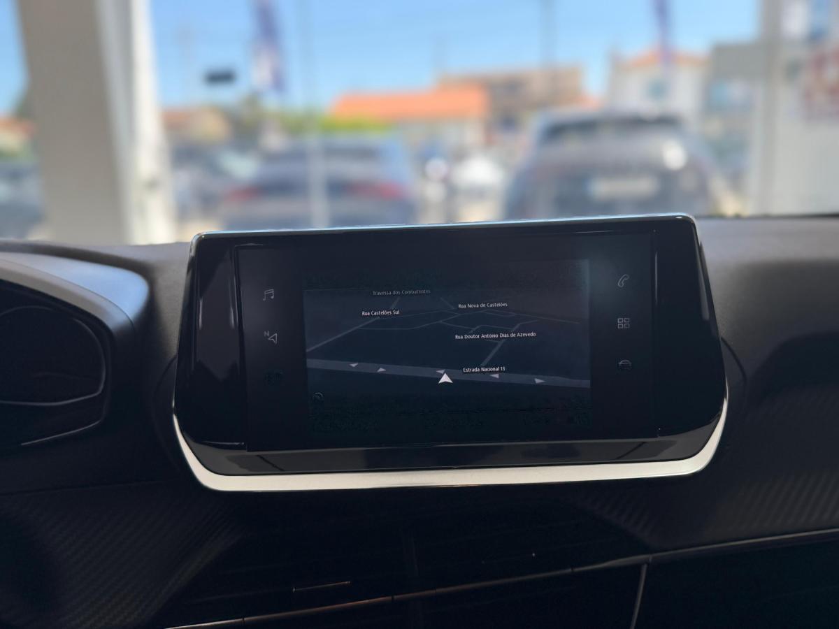 peugeot-2008-2023-gasolina-1199cc