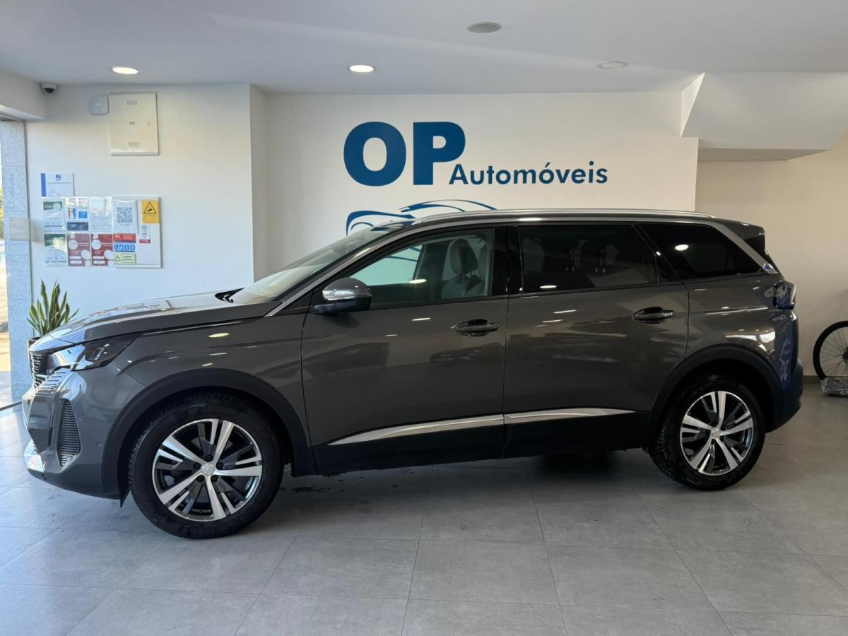 peugeot-5008-2021-diesel-1499cc