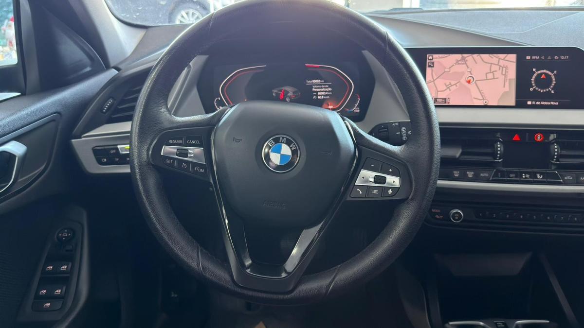 bmw-serie-1-2023-diesel-1496cc