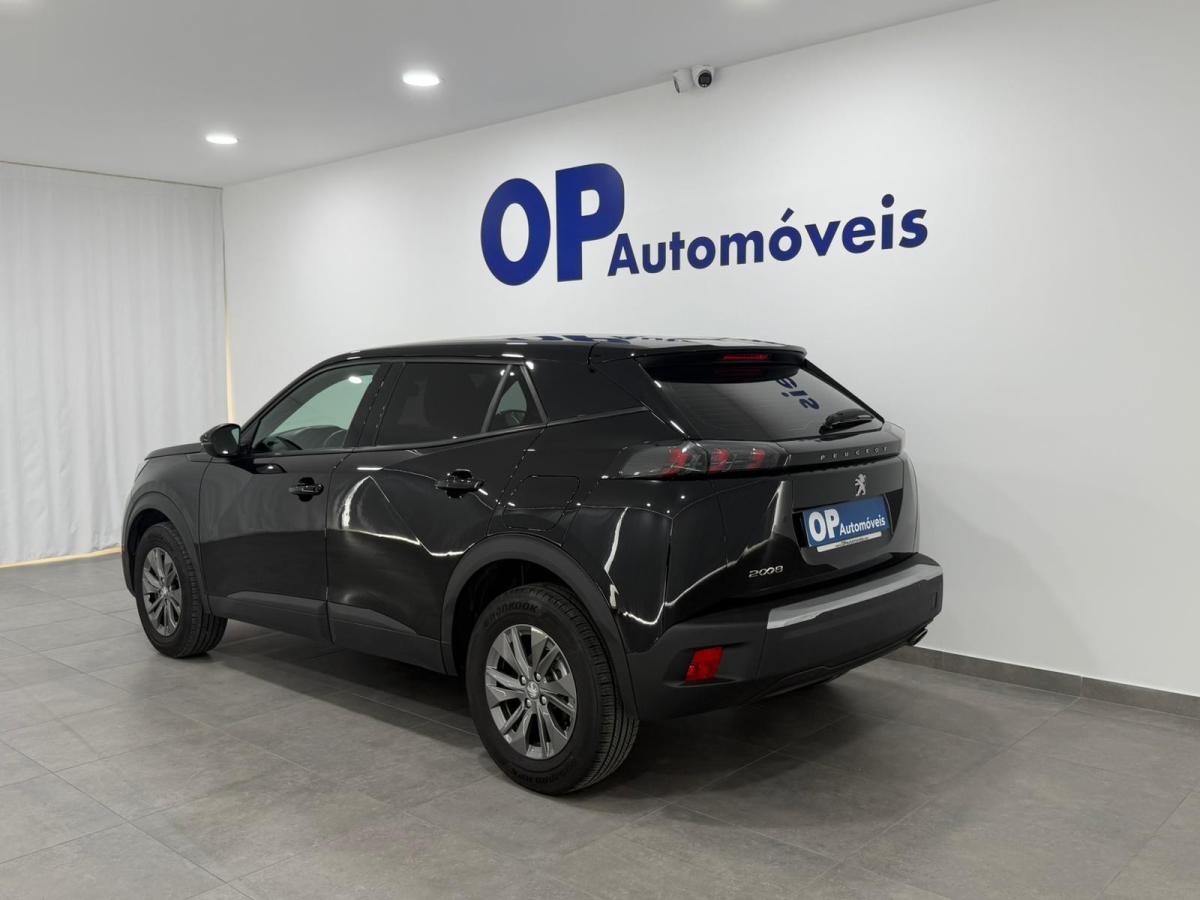 peugeot-2008-2023-diesel-1499cc