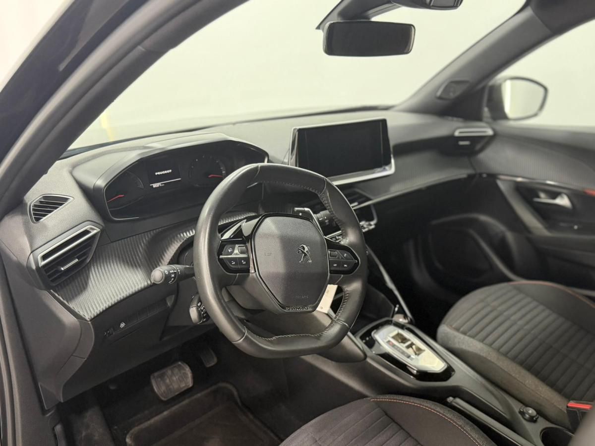 peugeot-2008-2023-diesel-1499cc