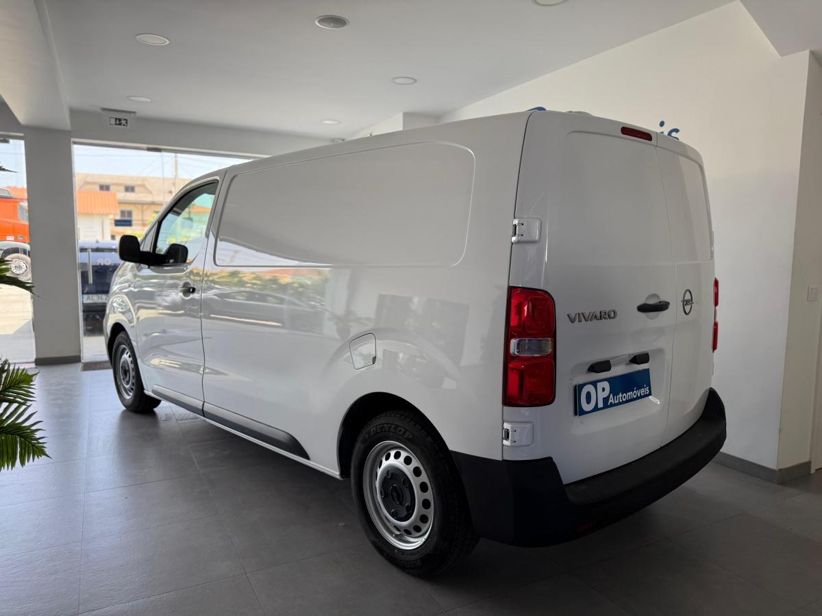opel-vivaro-2022-diesel-1499cc
