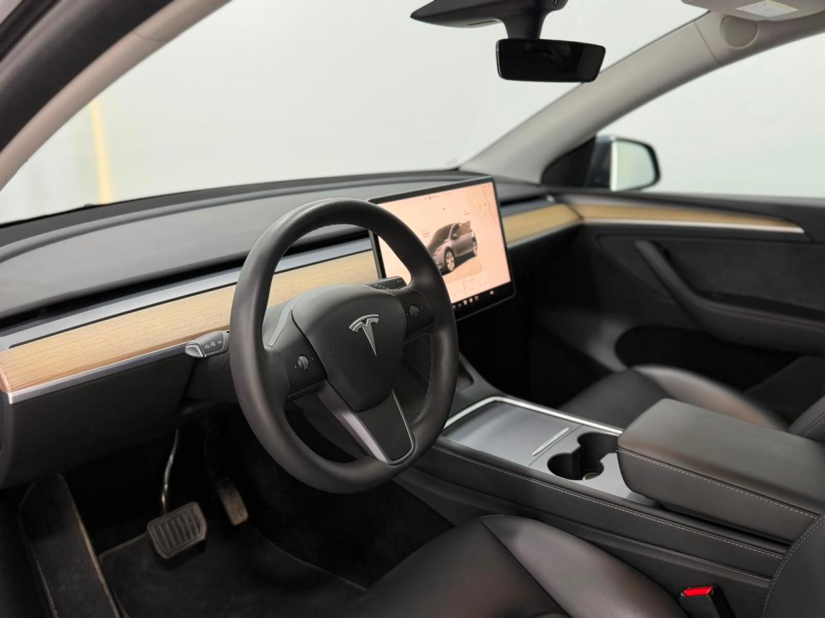 tesla-model-y-2022-eletrico-500cc