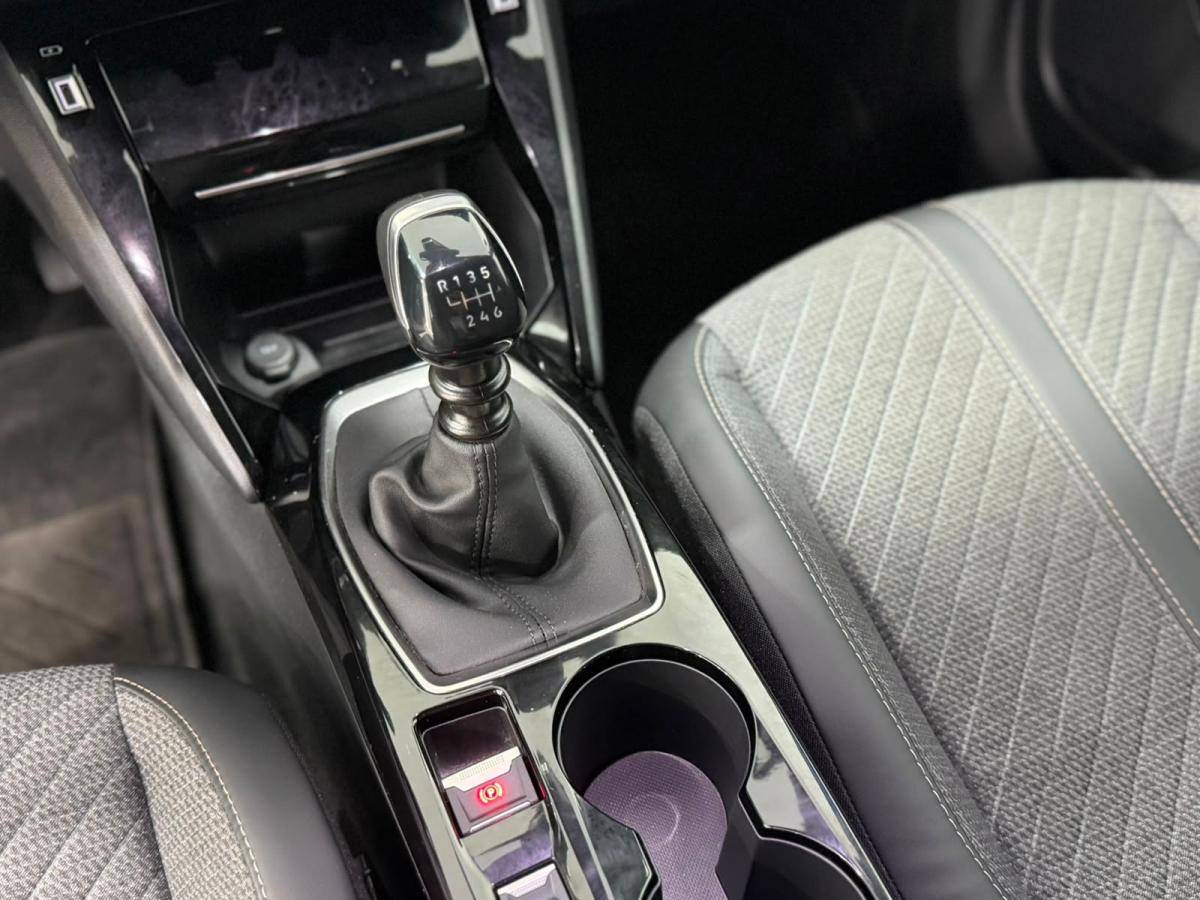peugeot-2008-2025-gasolina-1199cc