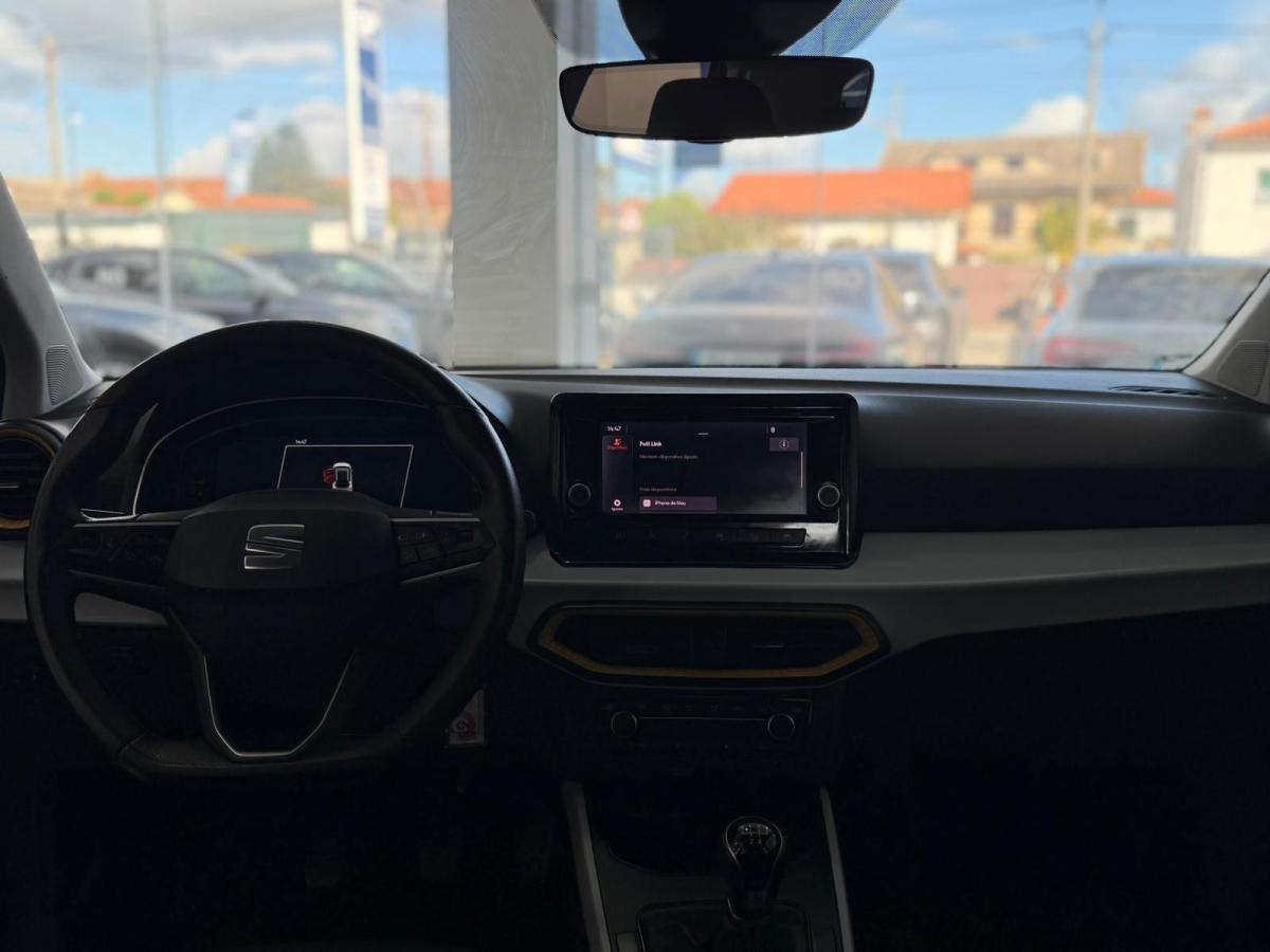 seat-arona-2023-gasolina-999cc