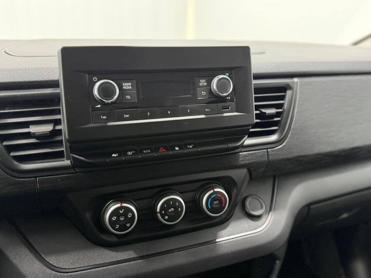 renault-trafic-2023-diesel-1997cc