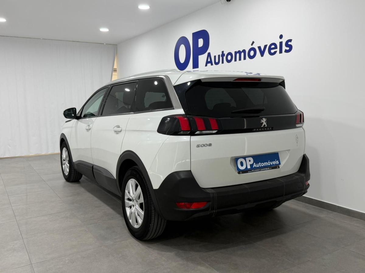 peugeot-5008-2019-diesel-1499cc