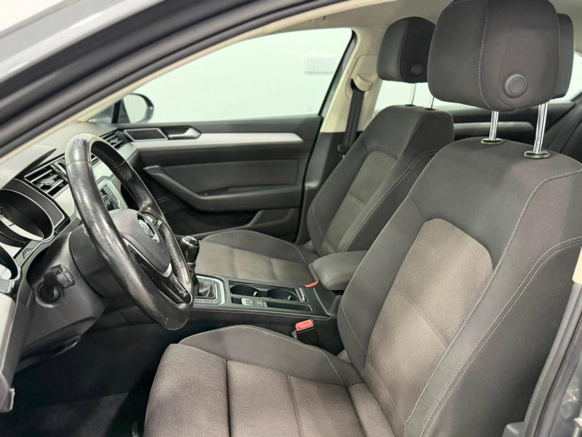 volkswagen-passat-2017-diesel-1598cc