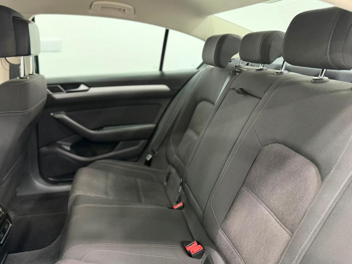 volkswagen-passat-2017-diesel-1598cc