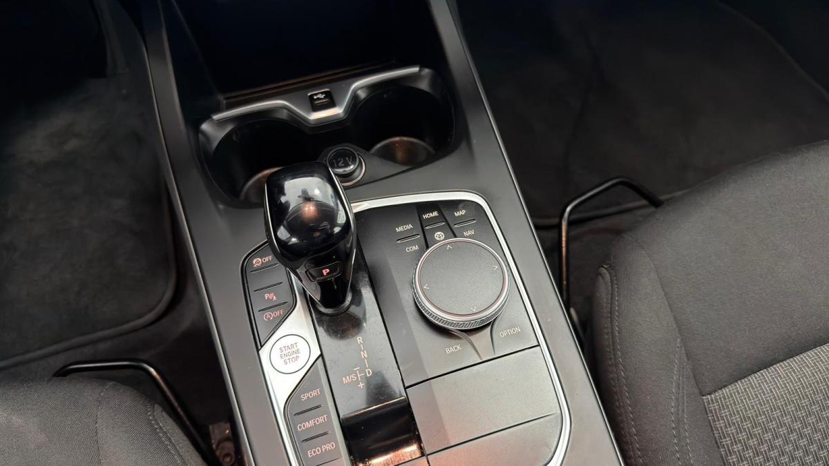 bmw-serie-1-2023-gasolina-1499cc