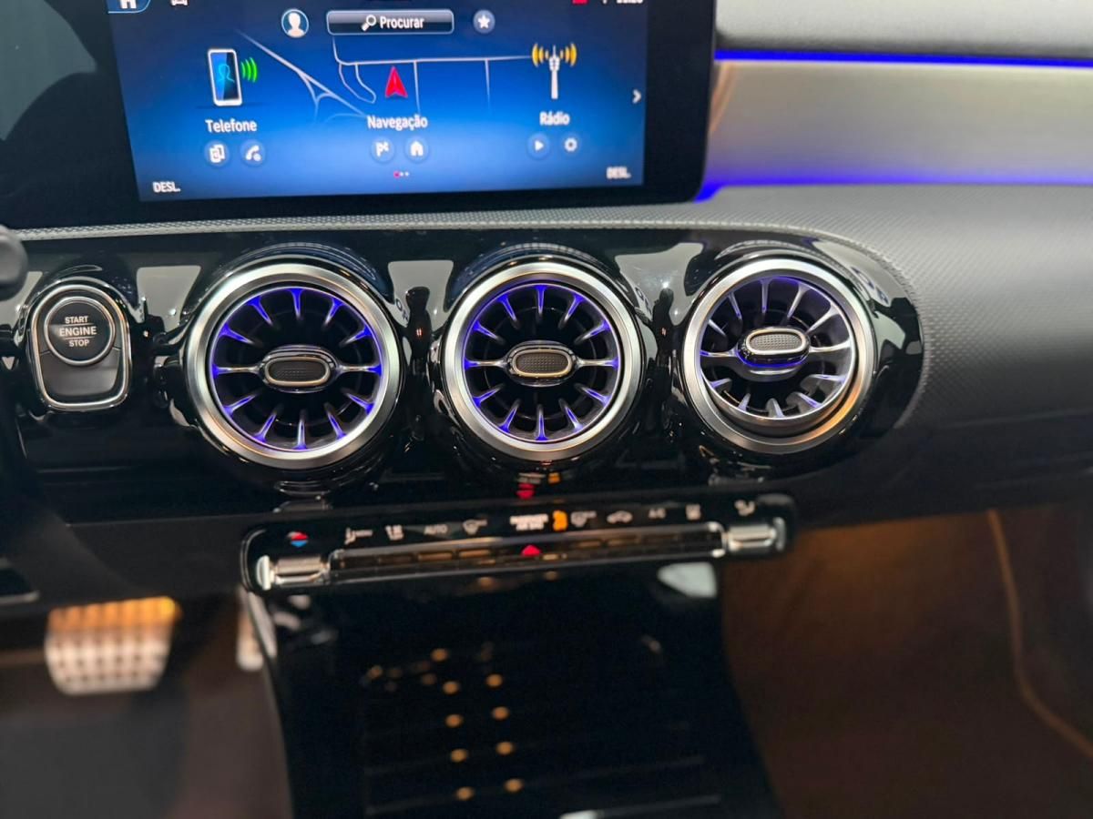 mercedes-benz-classe-a-2023-hibrido-a-gasolina-1332cc