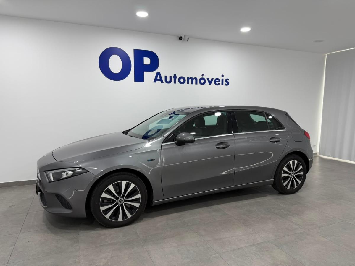 mercedes-benz-classe-a-2020-hibrido-a-gasolina-1332cc