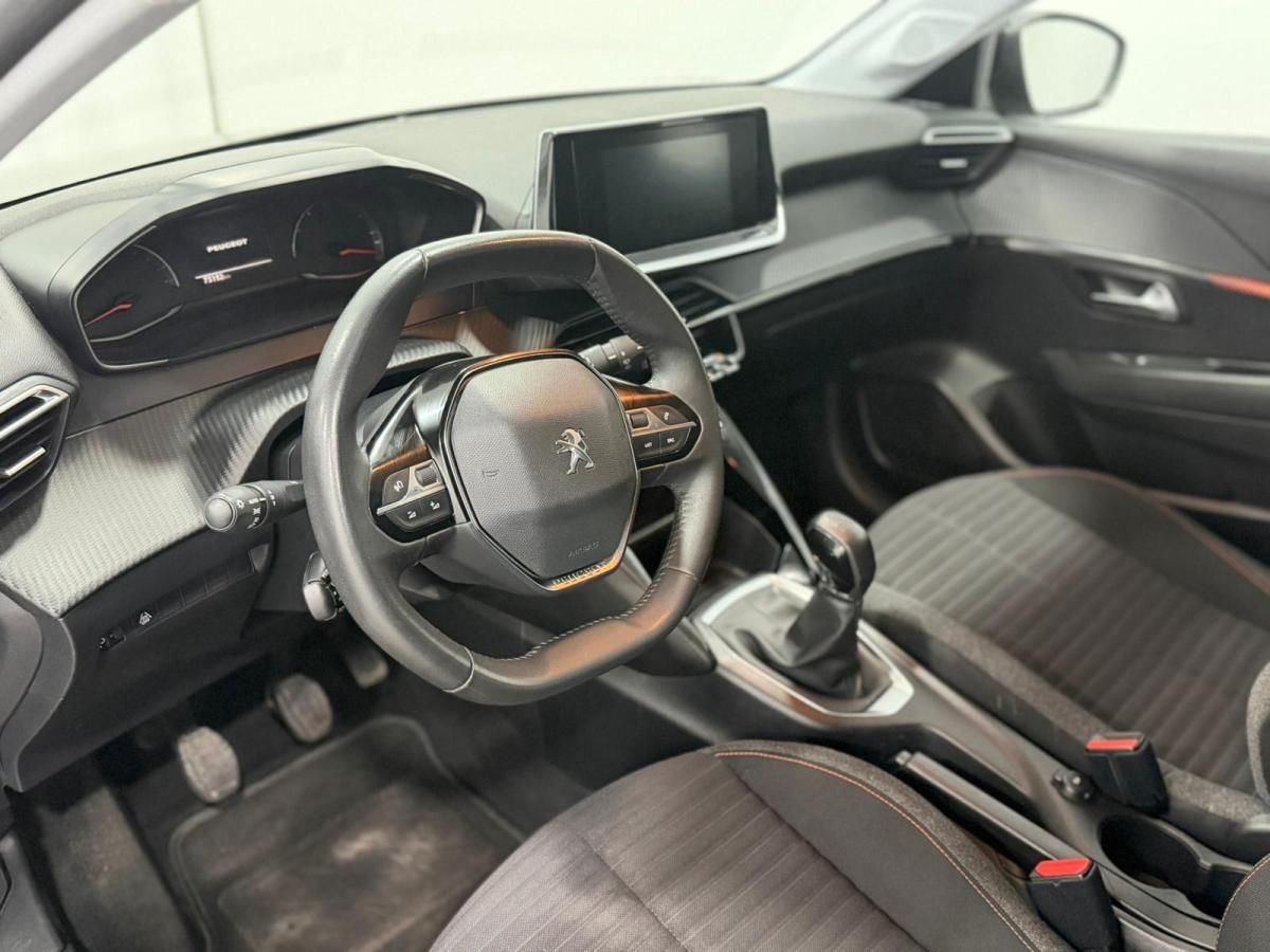 peugeot-208-2023-gasolina-1199cc