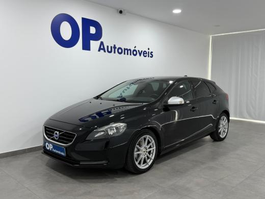 volvo-v40-2013-diesel-1560cc